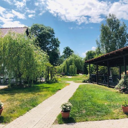 Hotel Weisse Muehle Breitenworbis Bagian luar foto